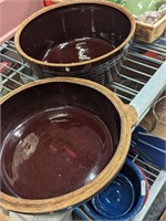 Bean pot pottery brown bottom & lid