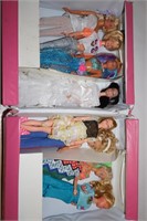 8 Dolls In Vintage Barbie Trunk