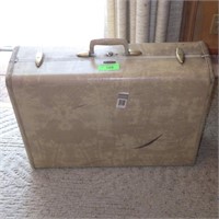 VINTAGE SAMSONITE HARD SUITCASE