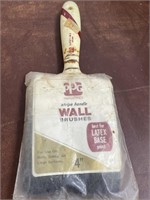 4" wall paint brush