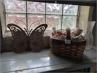 BUTTERFLY AND BASKET W/ SHELLS