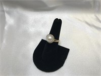 14K Yellow Gold Diamond & Pearl Ring