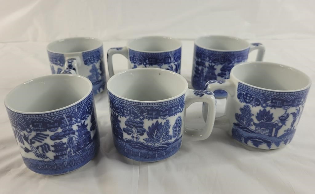 Set of six blue willow mugs