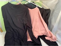 4 LONG SLEEVED LIGHT WEIGHT SWEATSHIRTS 1 V.S.