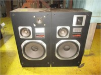 2 Kenwood speakers