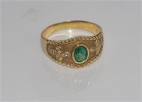 Vintage 14ct yellow gold ring, natural emerald