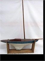 VERY NEAT 1940'S WOOD POND BOAT