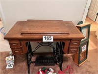 Vintage National Sewing Machine In Cabinet(LR)