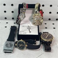 Assorted Watches & Necklace