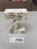 Marble letter 'Z'. 200H