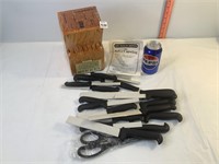 Nikkei Knife Block & Assorted Knives