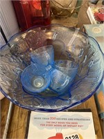 Light blue punch bowl and 5 cups