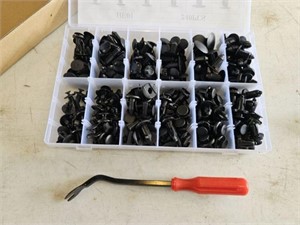 Box of Clip Retainers w/ Tool