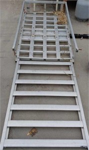 Hitch Mount Carrier With Ramp