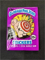 Vintage 1987 Garbage Pail Kid Pack