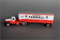 MCCORMICK FARMALL TRUCK & TRAILER - 1/64