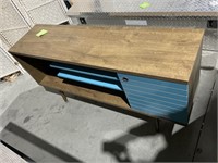TV STAND TABLE RETAIL $500