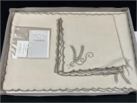 vintage marghab embroidered place mats & napkins