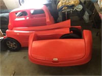 CHILDRENS CAR BED