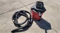 Shop vac with hose