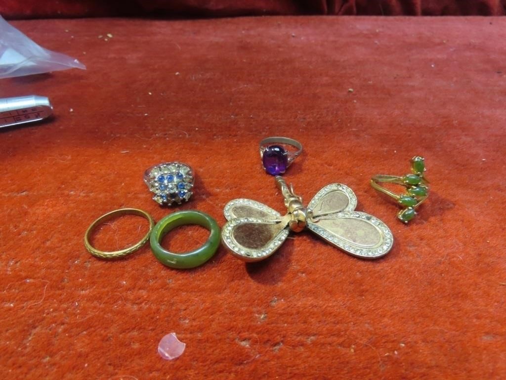 (5)Jewelry rings. Dragonfly pin.