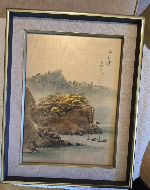 Beautiful Vintage Chinese Silk Painting  Signed