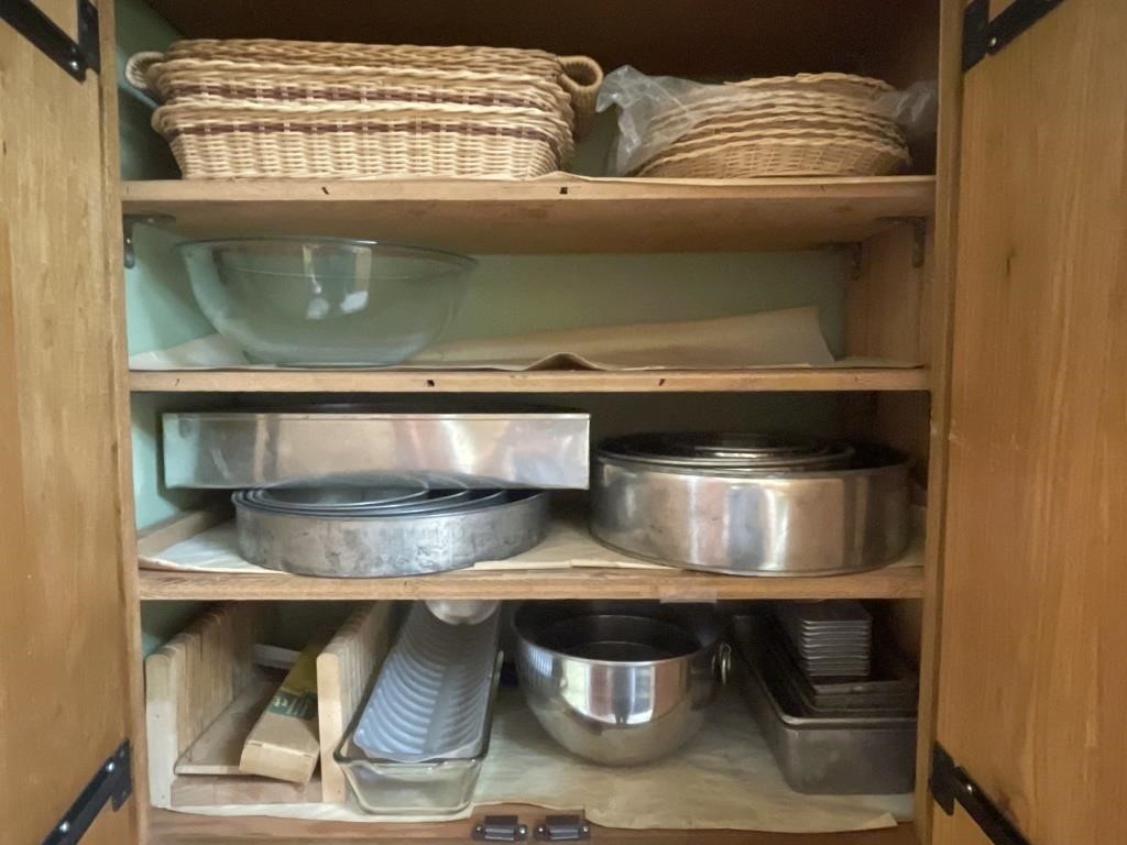 BAKING PANS AND BAKEWARE