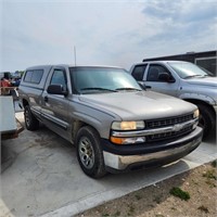 2000 Chev 1500 Gas 2wd 354,000 Kms