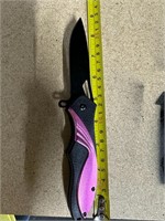 BLACK AND PINK KNIFE