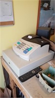 Royal 225 CX Cash Register