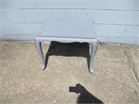 Gray Distressed TAble 18x22x19"