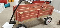 Radio flyer town country wagon