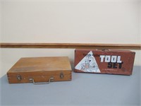 2 Childrens Tool Sets / Ensemble d'outils d'enfant