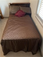 Single Size Bedding with Softwood Headboard