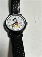Vintage Lorus Quartz Disney Mickey Mouse Watch