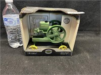 JOHN DEERE MODEL E HIT&MISS ENGINE DIE CAST REPLIA