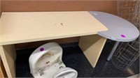 DESK  RECTANGLE AND CIRCLE