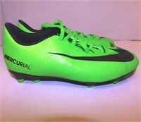 86 NIKE MERCURIAL NEON GREEN CLEATS - YOUTH SIZE 3