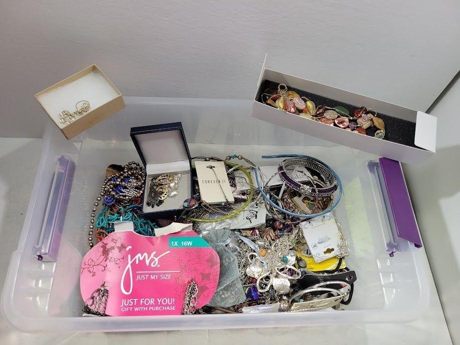 Box of Assorted Jewelry, Various Types