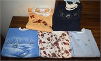 (5) Women's Patterned/Printed Sweatshirts Medium+