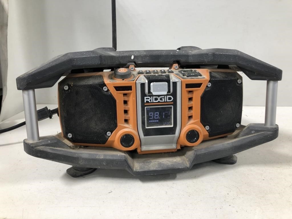 RIDGID SHOCK MOUNT RADIO