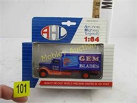 AHL 1:64 DIE CAST