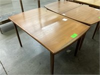 Mid Century Table W/ Leaf 52 x 29 x 33