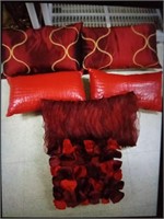 Qty 6 Throw pillows