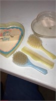 Vintage Infant comb/brush set