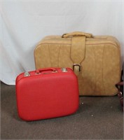 Luggage - 1 suit case and 1  hard sided