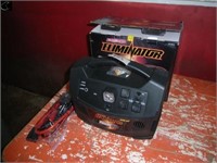 Motomaster Eliminator 600W power box