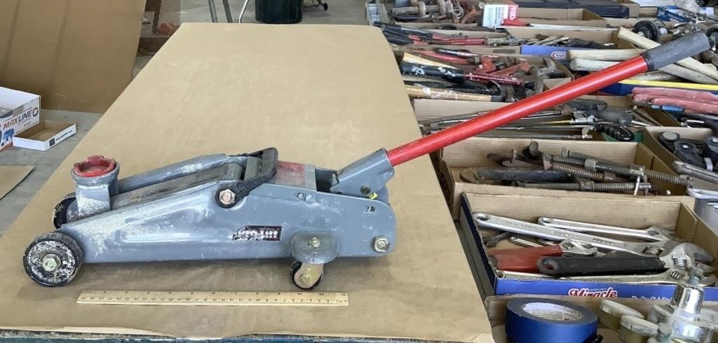 Pro-Lift 2 ton floor jack