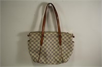 Louis Vuitton Ivory Totally Bag