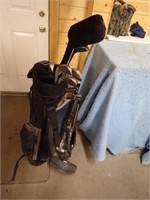 Golf Bag w/ Golf Clubs